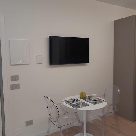 Monolocale Cairoli 18 Apartment Fiorenzuola d'Arda Luaran gambar