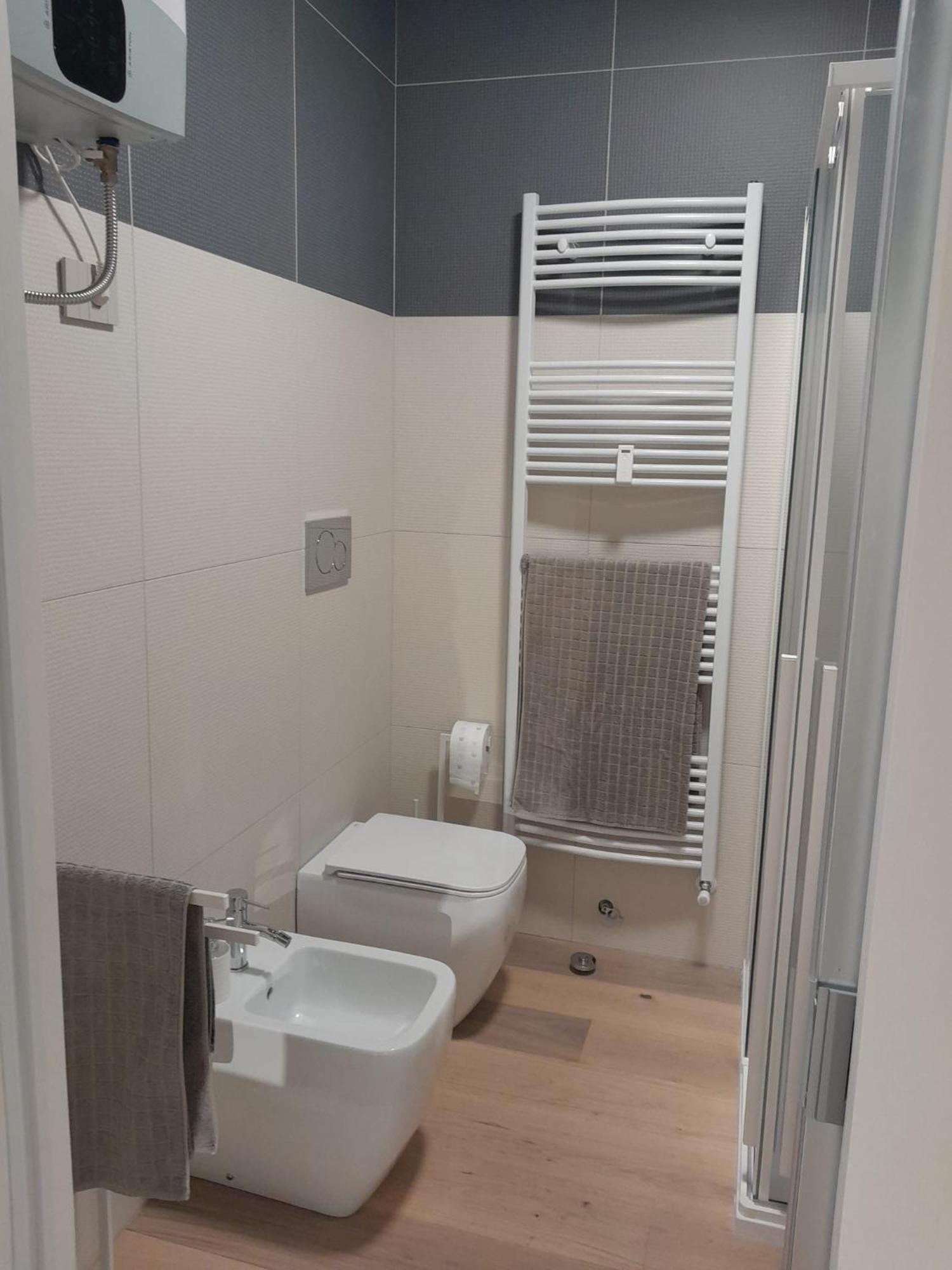Monolocale Cairoli 18 Apartment Fiorenzuola d'Arda Luaran gambar